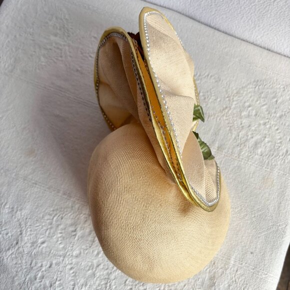Cream Colored Dramatic Church Hat Jack McConnell Red Feather main image 8